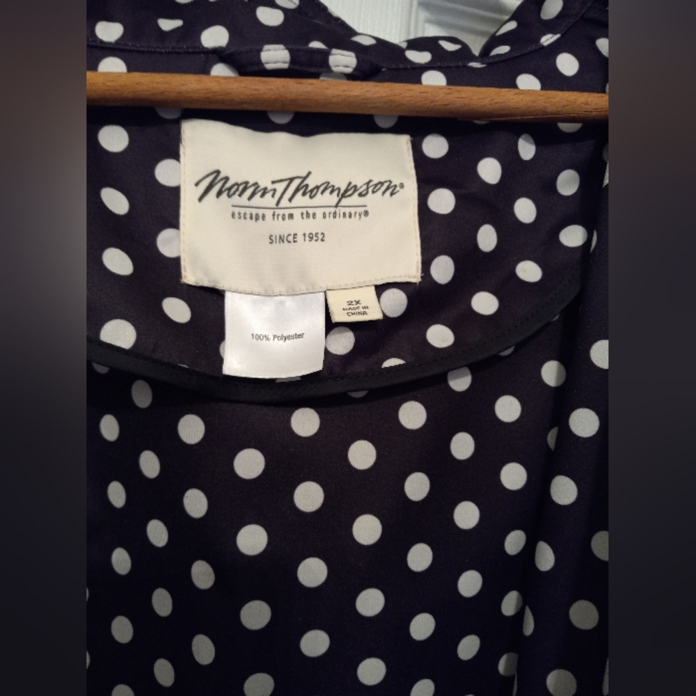 Norm Thompson Black and White Polka Dot Reversible Raincoat - Picture 2 of 6